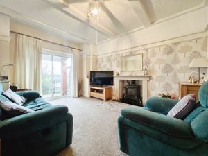 Lounge- click for photo gallery